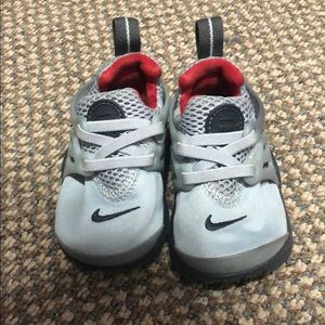 Baby Nike’s 5C